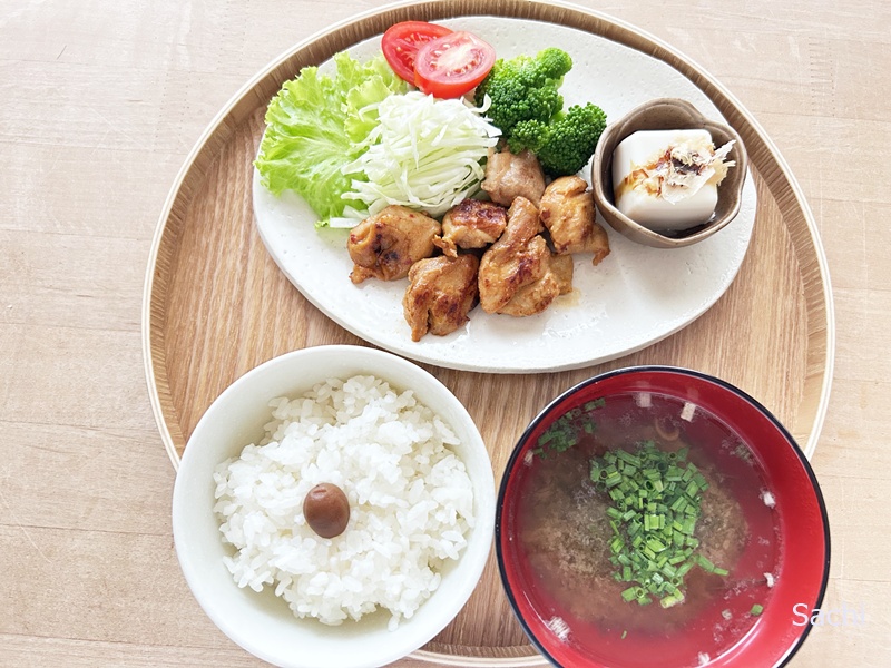 ヤンニョムチキン お昼ごはん
