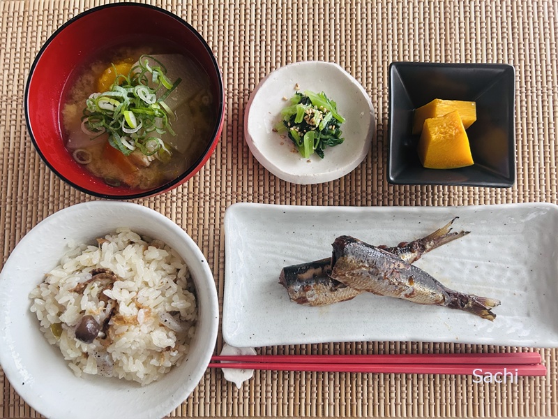 秋の炊き込みご飯のお献立