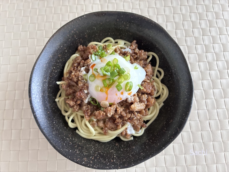 ジャージャー麺